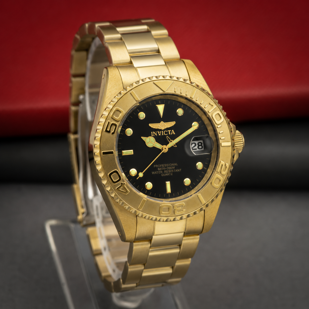 PRO DIVER | DORADO CON DIAL NEGRO