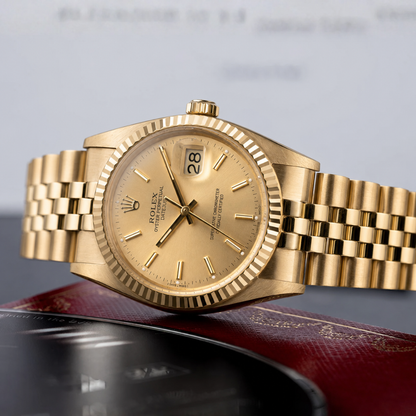 Classic Gold Date | Premium